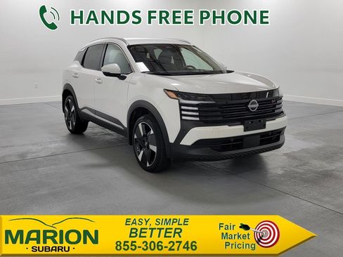 Used 2025 Nissan Kicks SR image 1