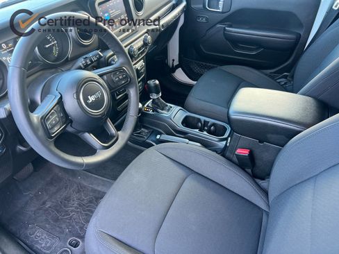 Used 2023 Jeep Wrangler Unlimited AWD/4WD image 11