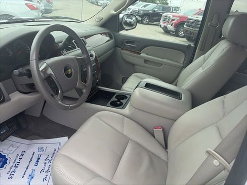 Used 2012 Chevrolet Avalanche LT w/ All-Star Edition AWD/4WD image 16