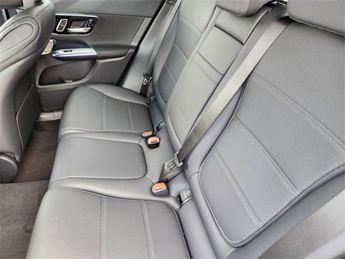 New 2026 Mercedes-Benz GLC 300 4MATIC image 12