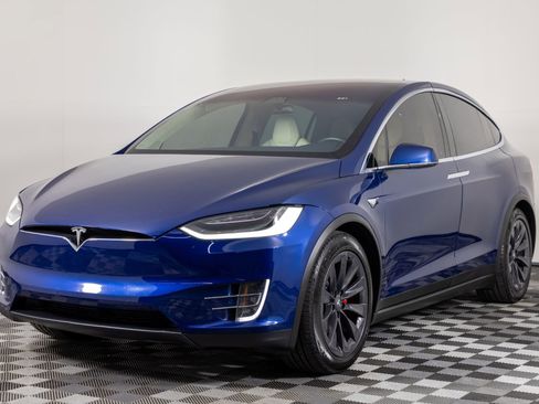 Used 2018 Tesla Model X P100D AWD/4WD image 2