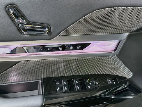 New 2026 BMW 740i RWD image 23