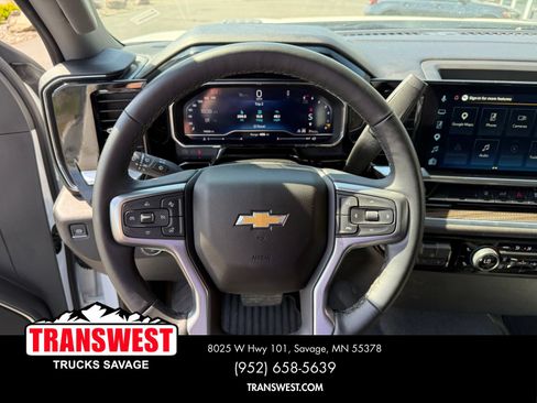 Used 2025 Chevrolet Silverado 2500 LT w/ Convenience Package AWD/4WD image 12