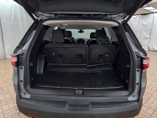 Used 2020 Chevrolet Traverse LT FWD image 20