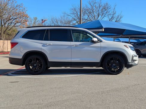 Used 2022 Honda Pilot Special Edition image 3