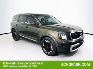 Used 2023 Kia Telluride EX w/ EX Captain's Chair Package FWD video 1
