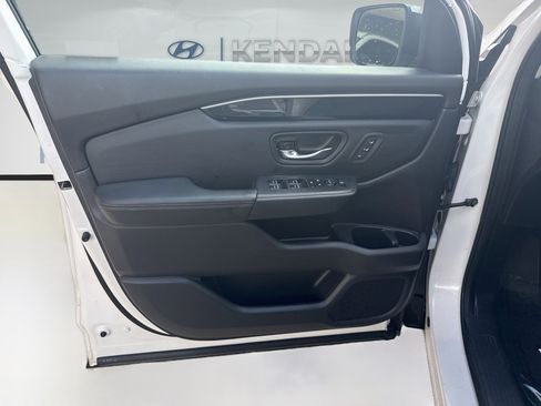 Used 2024 Honda Pilot EX-L image 17