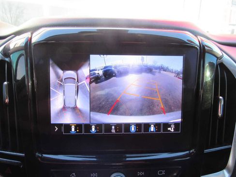 Used 2021 Chevrolet Traverse RS image 14