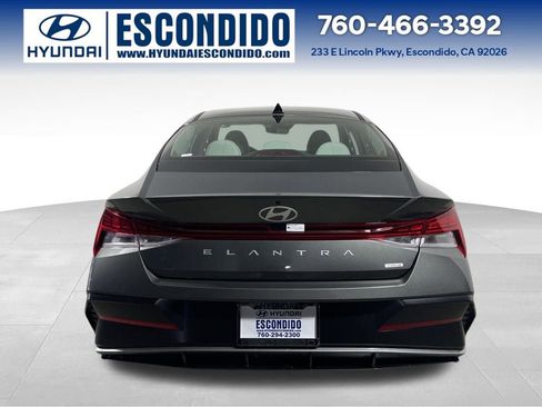 New 2025 Hyundai Elantra Limited image 4