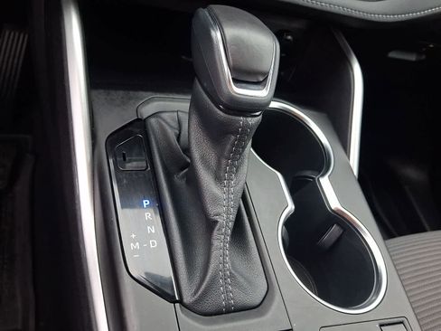 Used 2023 Toyota Highlander LE image 18