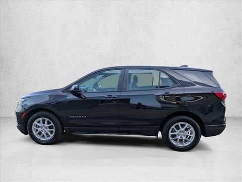 Used 2022 Chevrolet Equinox LS FWD image 9