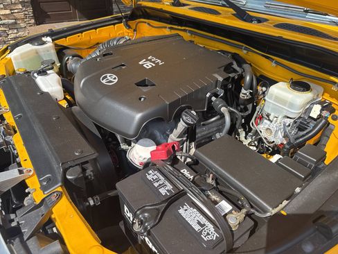 Used 2008 Toyota FJ Cruiser 4WD image 34