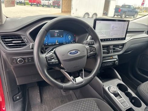 Used 2023 Ford Escape Active w/ Tech Pack #2 AWD/4WD image 23