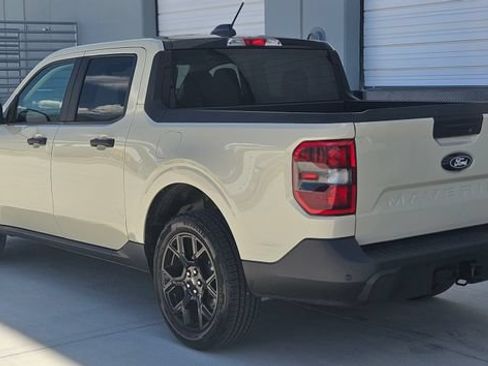 Certified 2025 Ford Maverick XLT w/ XLT Luxury Package AWD/4WD image 3