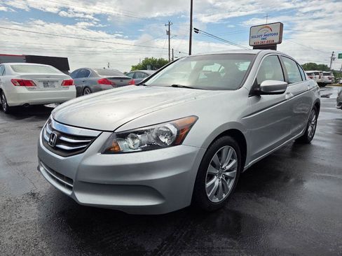 Used 2011 Honda Accord EX image 2