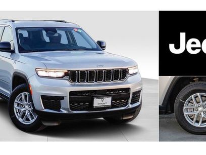 Used 2023 Jeep Grand Cherokee L Laredo