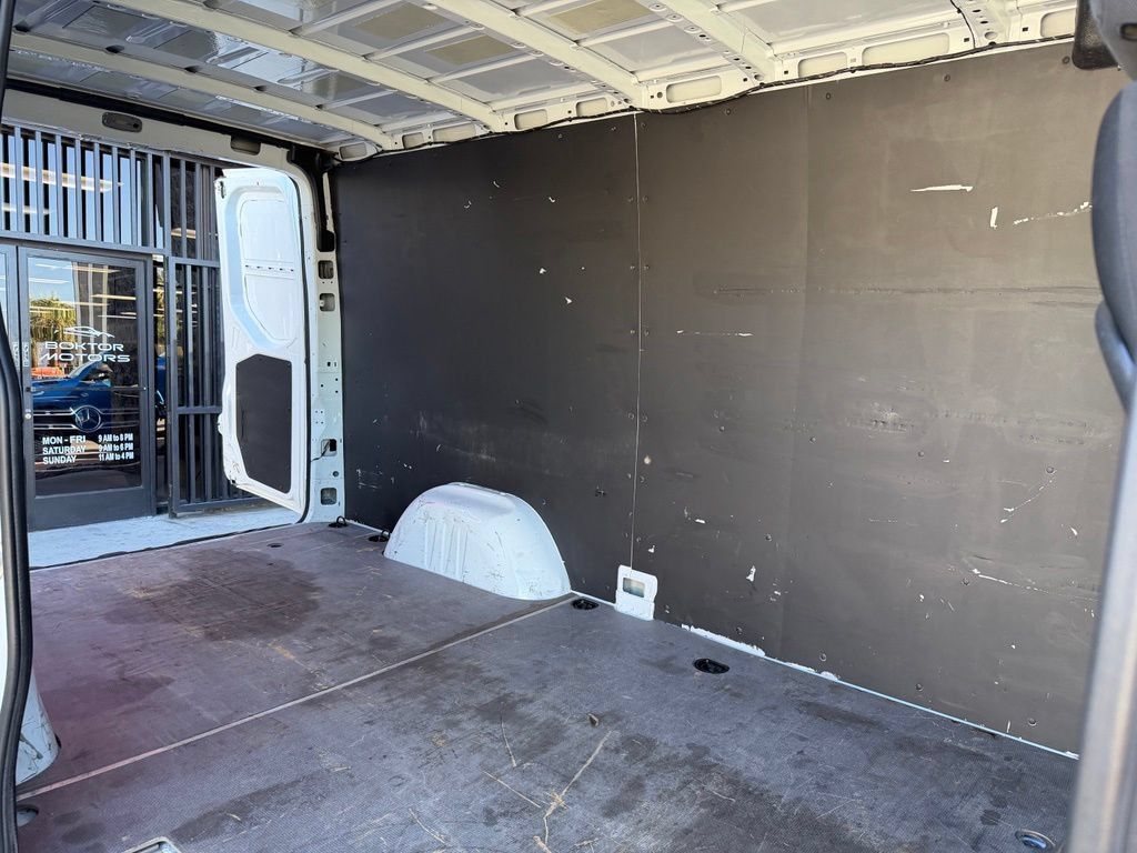 Used 2019 Mercedes-Benz Sprinter 144 image 38