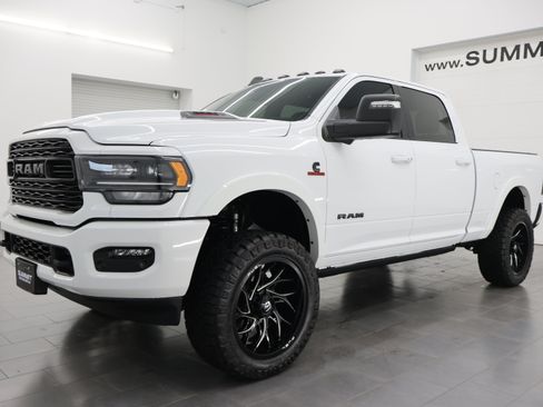 Used 2023 RAM 2500 Limited AWD/4WD image 7