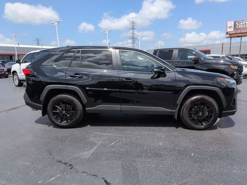 Certified 2025 Toyota RAV4 LE FWD image 6