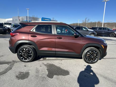 Used 2022 Chevrolet TrailBlazer LT w/ Convenience Package image 8