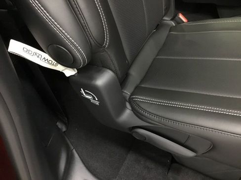 New 2026 Chrysler Pacifica Select image 43