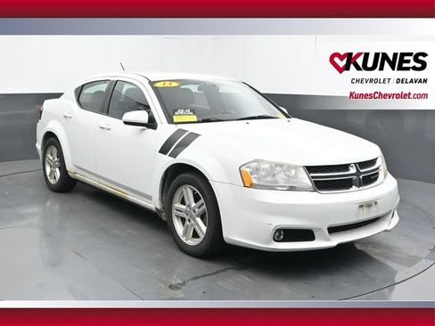 Used 2013 Dodge Avenger SXT FWD image 1