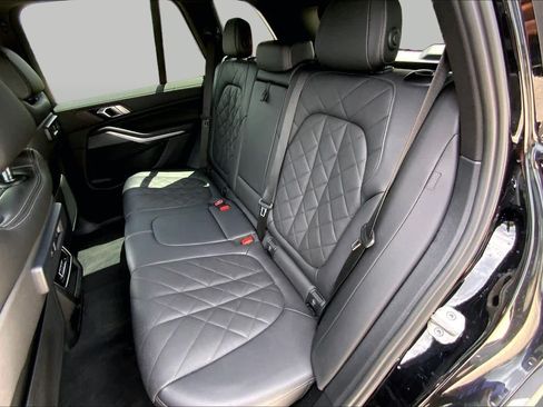 Used 2023 BMW X5 xDrive40i w/ Premium Package AWD/4WD image 21