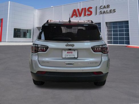Used 2025 Jeep Compass Limited AWD/4WD image 6
