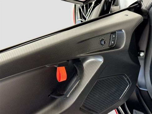 Used 2022 Lamborghini Huracan STO RWD image 13