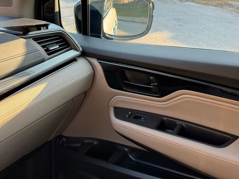 Used 2021 Honda Odyssey Elite image 35