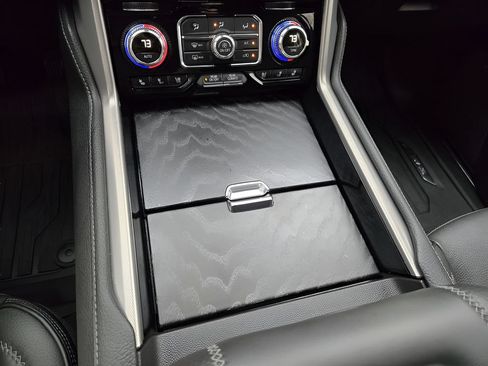 Used 2024 GMC Yukon Denali w/ LPO, Floor Liner Package AWD/4WD image 17