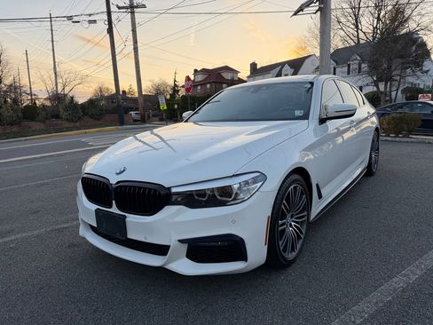 Used 2020 BMW 540i xDrive w/ M Sport Package image 3