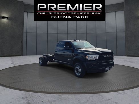 Used 2022 RAM 5500 Tradesman w/ Max Tow Package RWD image 2