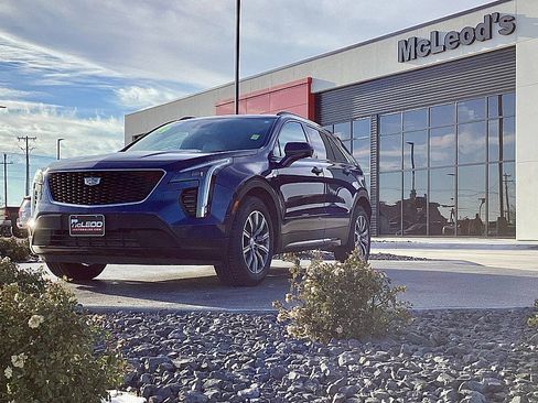 Used 2019 Cadillac XT4 Sport w/ Technology Package image 1