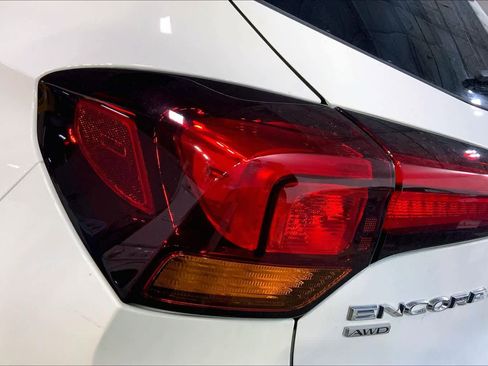 Used 2022 Buick Encore GX Essence w/ Experience Buick Package image 28