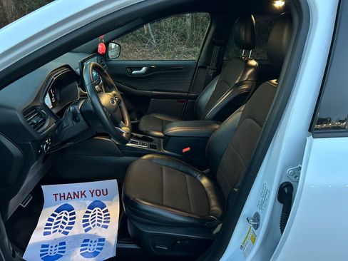 Used 2023 Ford Escape ST-Line w/ Tech Pack #1 image 11