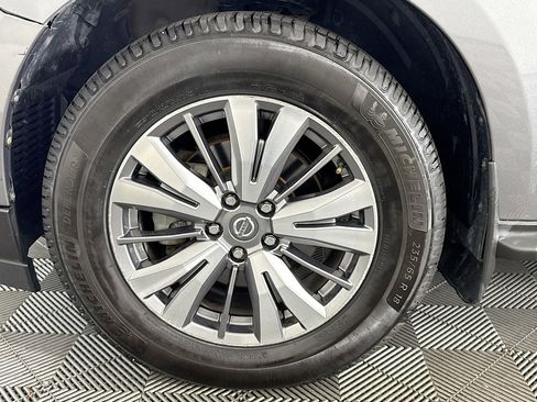 Used 2019 Nissan Pathfinder S AWD/4WD image 37