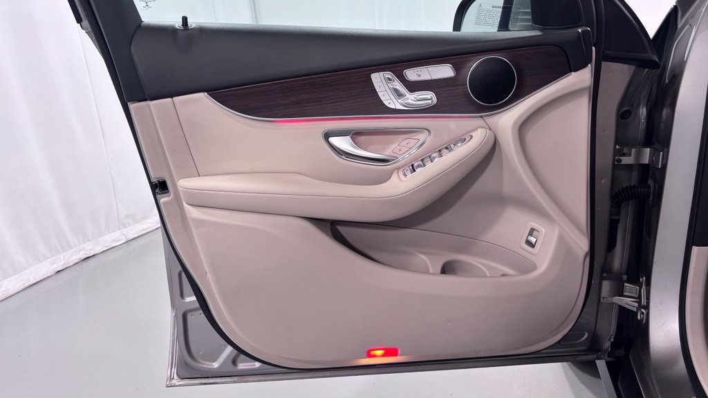Certified 2021 Mercedes-Benz GLC 300 4MATIC image 16