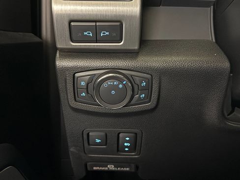 Used 2017 Ford F350 Platinum w/ Platinum Ultimate Package AWD/4WD image 85