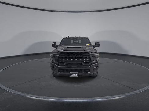 Used 2025 RAM 2500 Limited AWD/4WD image 6