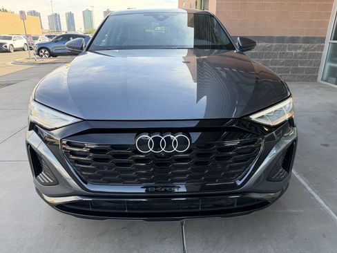 Used 2024 Audi Q8 e-tron Premium Plus w/ Premium Plus Package image 10