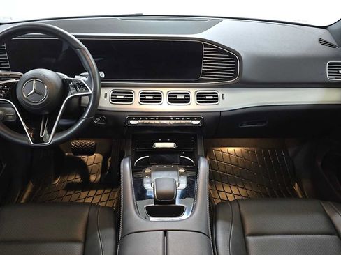 Used 2024 Mercedes-Benz GLE 450 4MATIC image 17