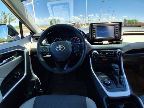 Used 2021 Toyota RAV4 XLE w/ Convenience Package AWD/4WD image 29