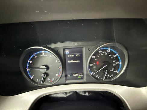 Used 2018 Toyota RAV4 Adventure image 22