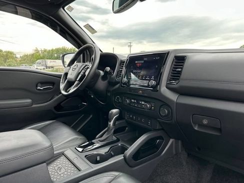 Used 2022 Nissan Frontier PRO-4X w/ Pro-4X Premium Package AWD/4WD image 25