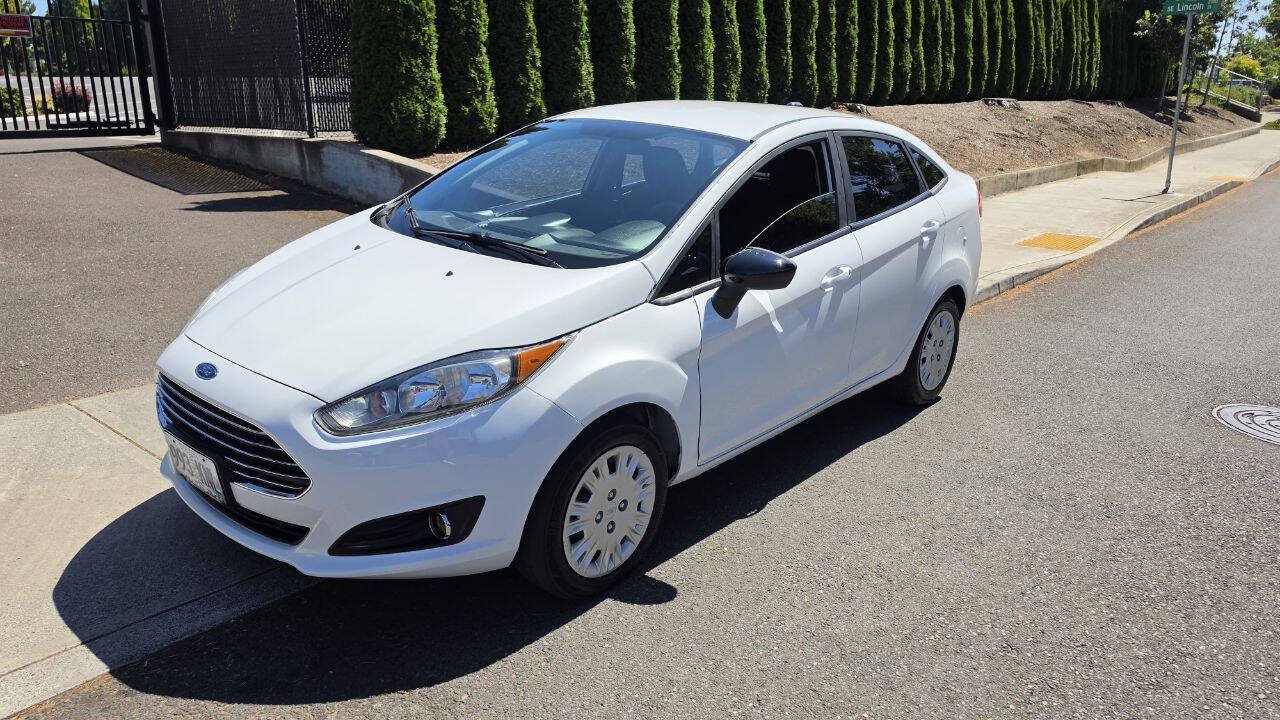 Used 2015 Ford Fiesta S FWD image 1