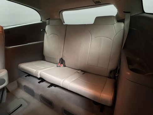 Used 2015 Chevrolet Traverse LT FWD image 26