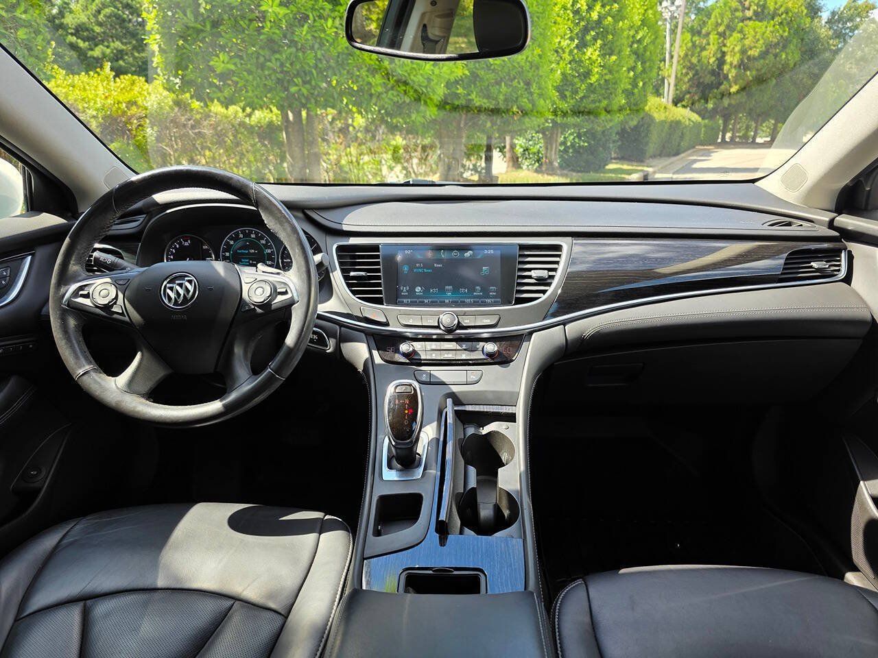 Used 2018 Buick LaCrosse Essence FWD image 15