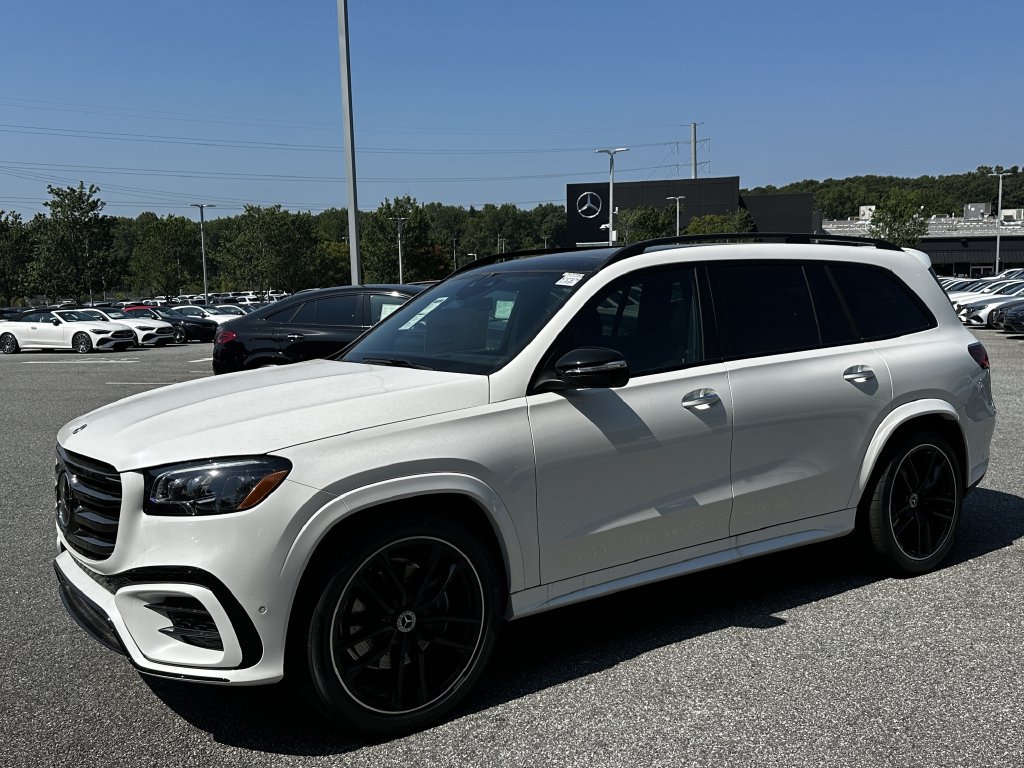 New 2026 Mercedes-Benz GLS 450 4MATIC image 4