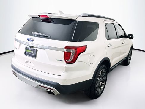 Used 2017 Ford Explorer Platinum image 9